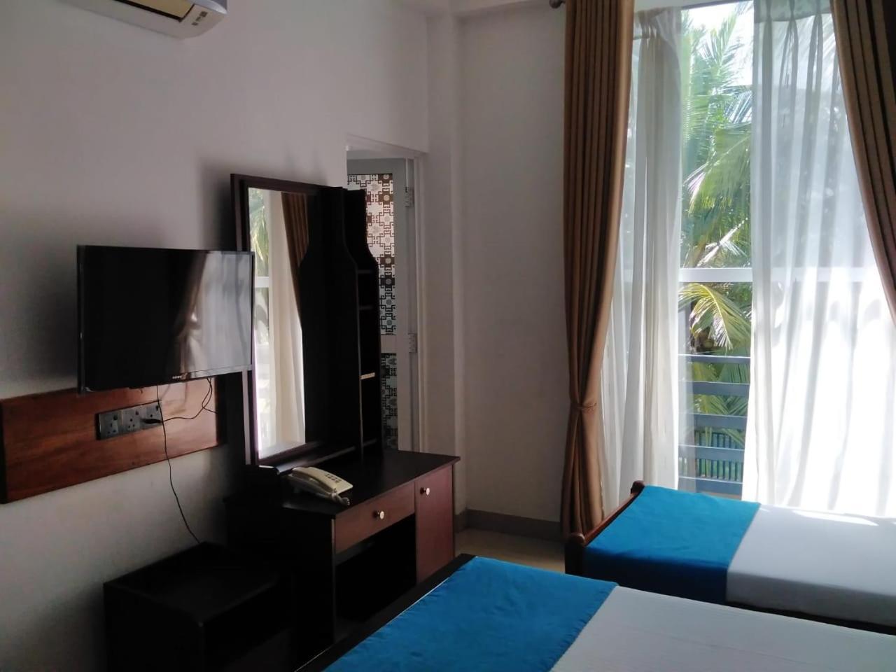 Sun Ray Rest House Kalkudah  Room photo